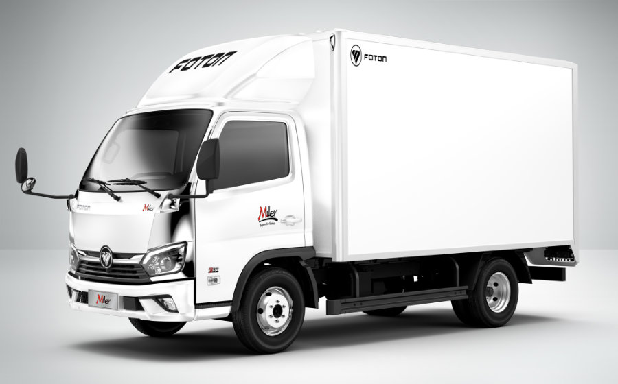 Fleet4U Foton M290T cargo truck on the highway